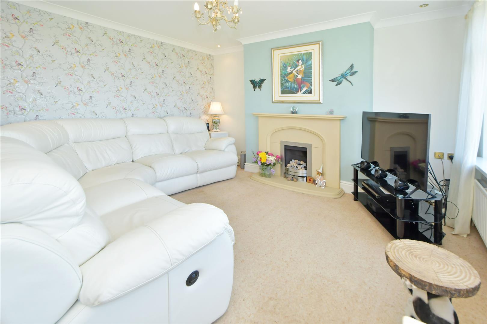 3 bed property in Jack Haye Lane, Stoke-On-Trent